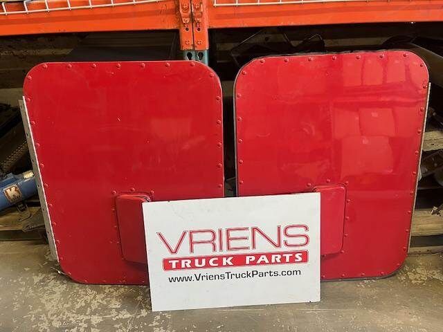 Kenworth T800 Rear Door Assembly