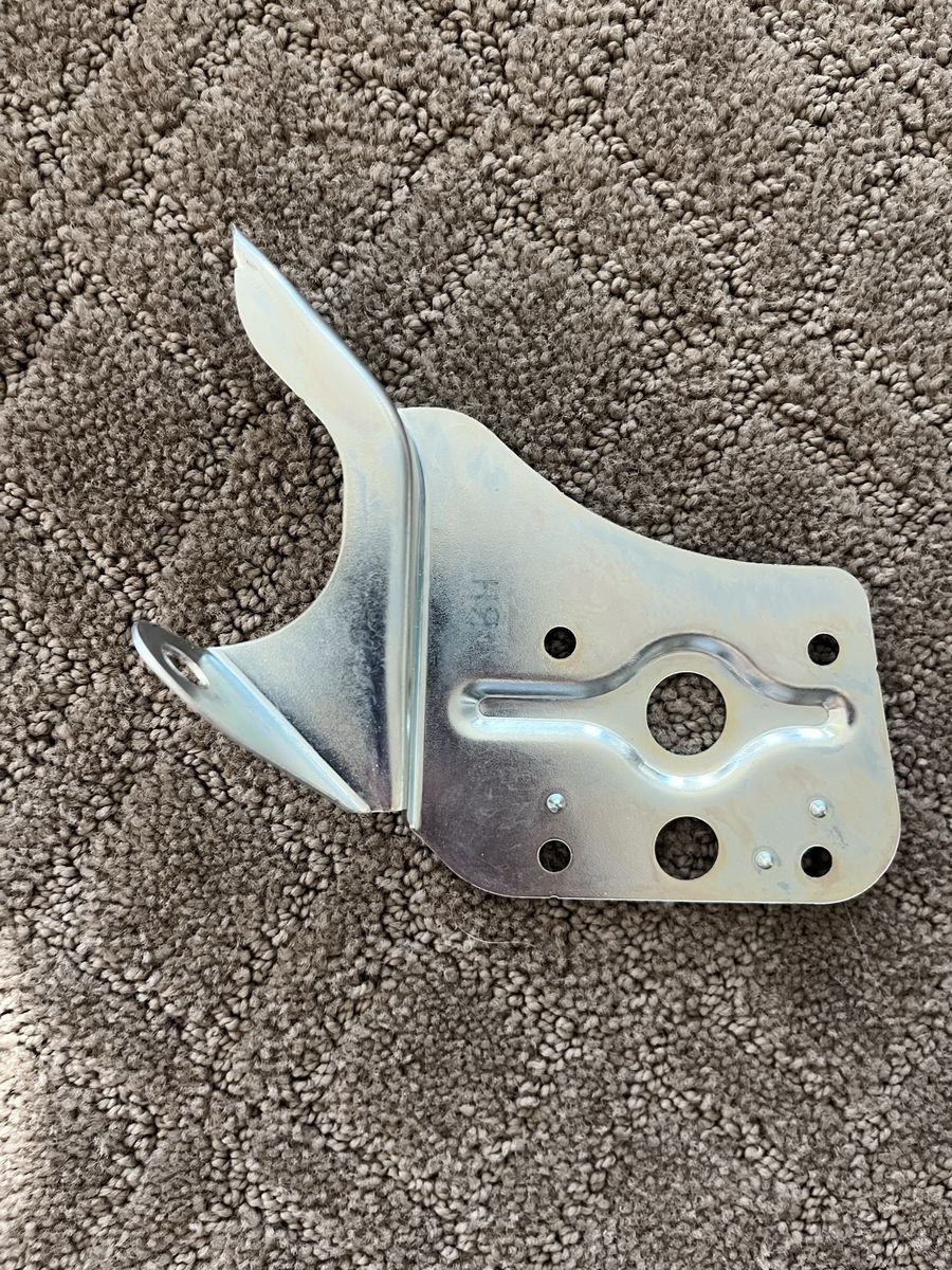Main image 6