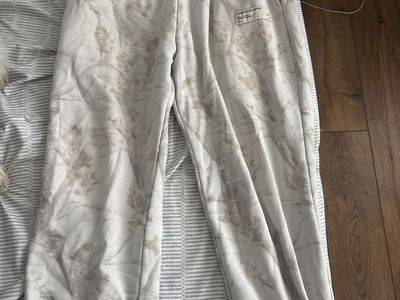 Comfy Collection white camo Fleece Sweatpants very comfortable