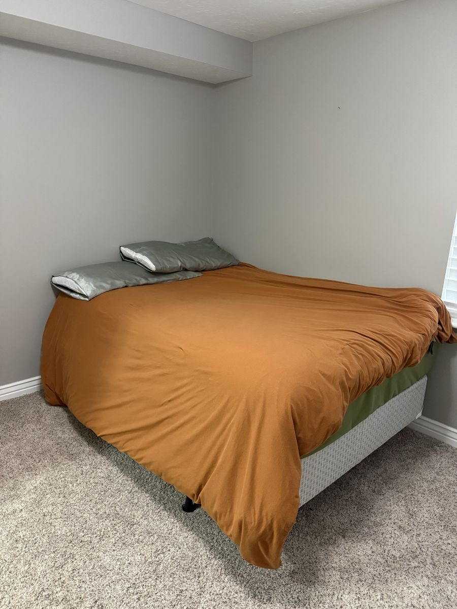 Queen Size Platform Bed Frame with Box Spring - Durable Metal Construction frame