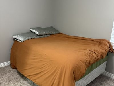 Queen Size Platform Bed Frame with Box Spring - Durable Metal Construction frame
