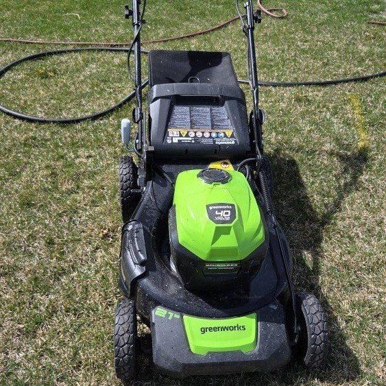 Greenworks 21” 40V Brushless Lawn Mower – Like New