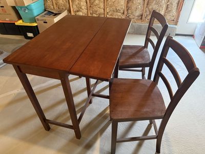 Space-Saving Drop-Leaf Dining Table with 2 Chairs - Compact & Versatile
