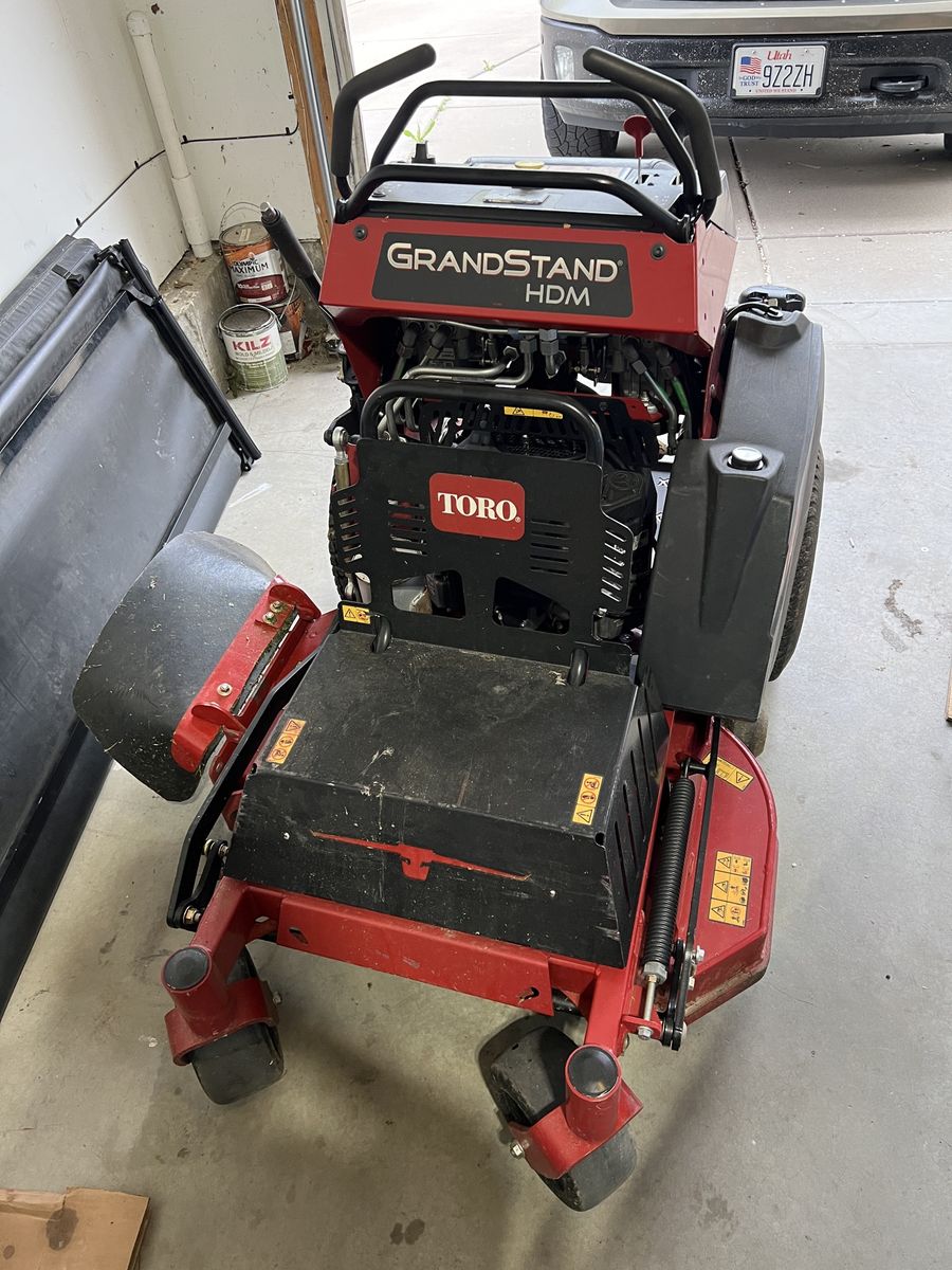 2024 Toro GrandStand HDM 36" (19HP Kawasaki)