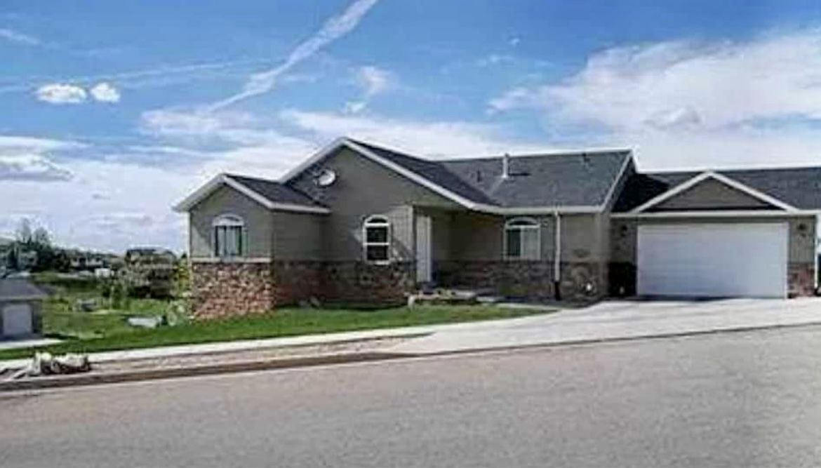 For RENT 103 Alecia’s Way in Evanston Wyoming  5 bedroom 3 full bath Home with 2 car garage on corner lot