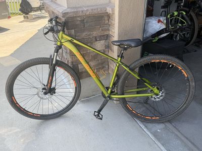 Hiland 29” Aluminum Mountain Bike – Hydraulic Disc Brakes – Upgraded Gears & Brakes