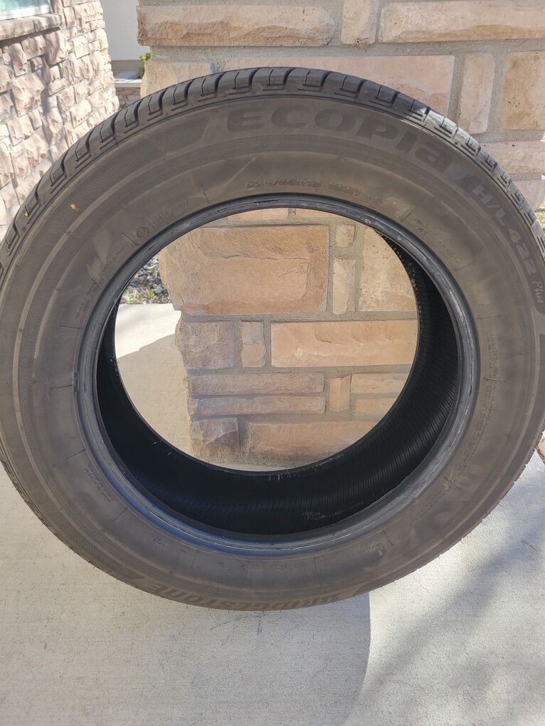 Bridgestone Ecopia 235/60R18