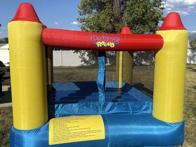 Bounce Round Inflatable Bounce House with Blower - Multicolor