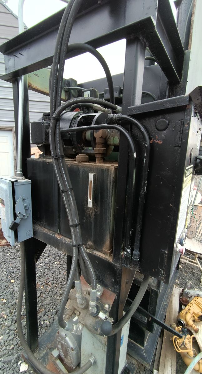 Cardboard baler