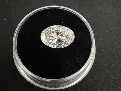 1.85 Carat -F Color - VS1 Clarify - IGI Certified Oval Lab-Grown Diamond