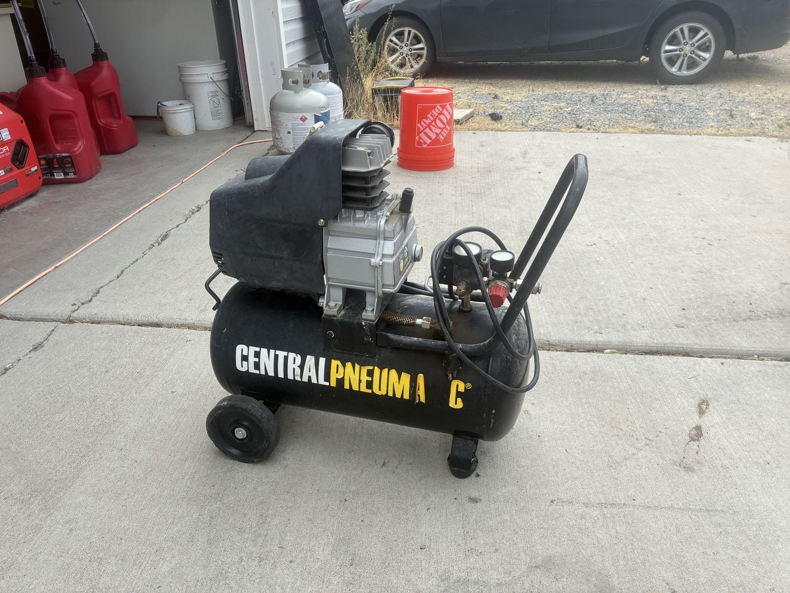Air compressor 