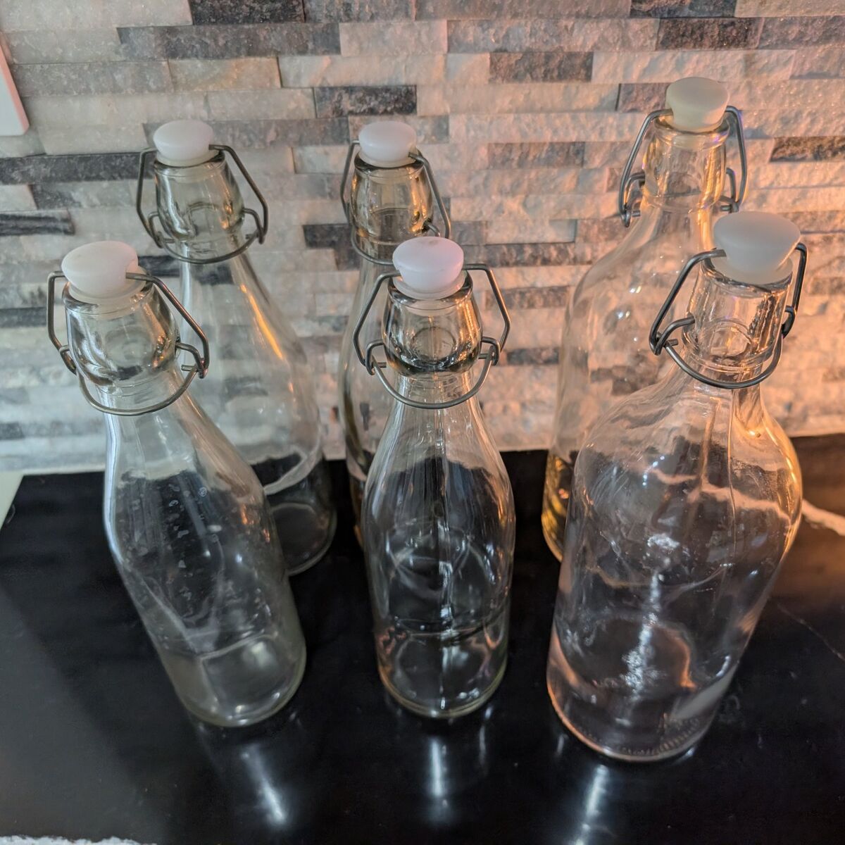 Glass bottle with stopper