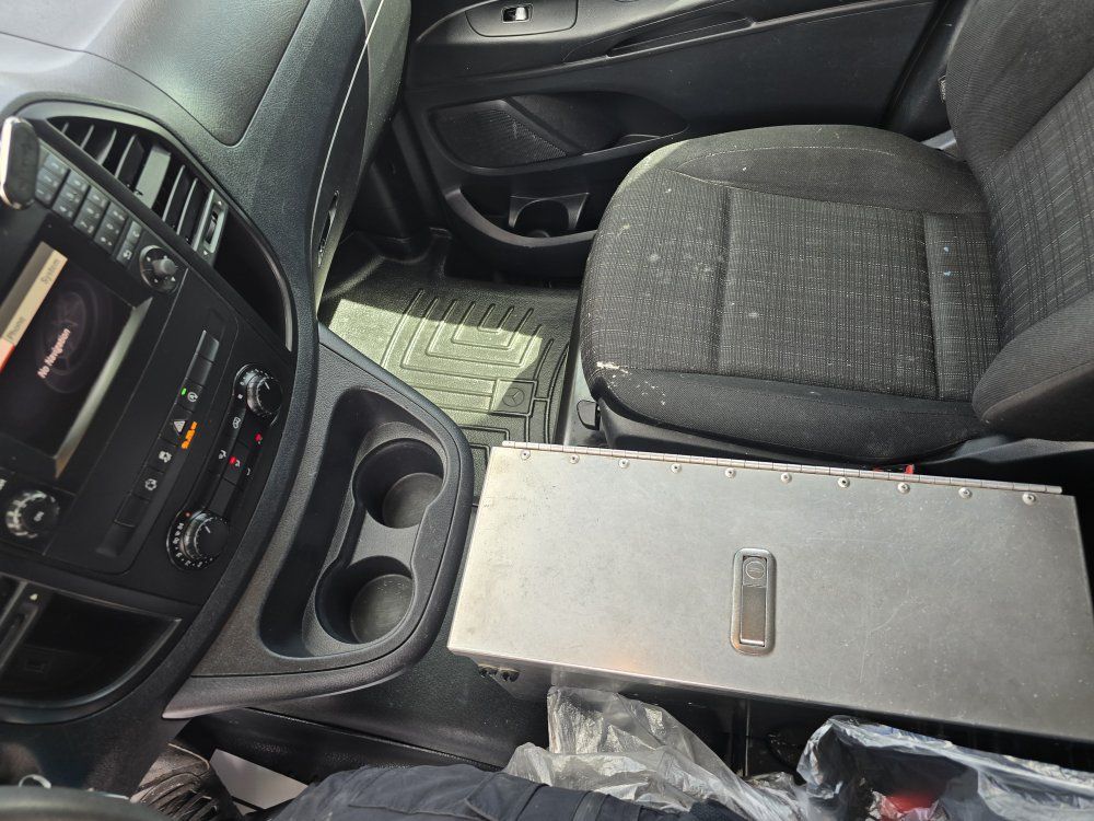 Main image 12