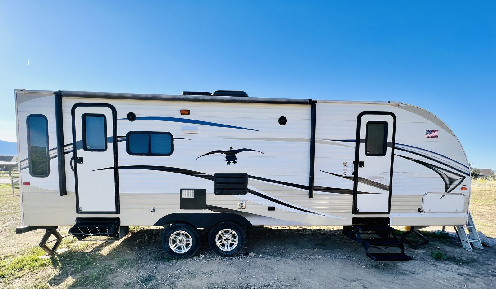 2013 Weekender Joey Select Travel Trailer Model 272