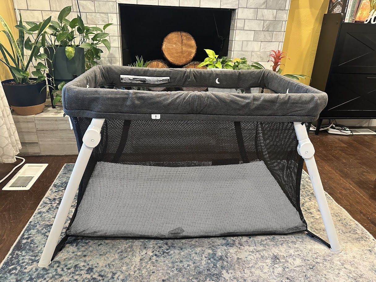 Guava Lotus Travel Crib
