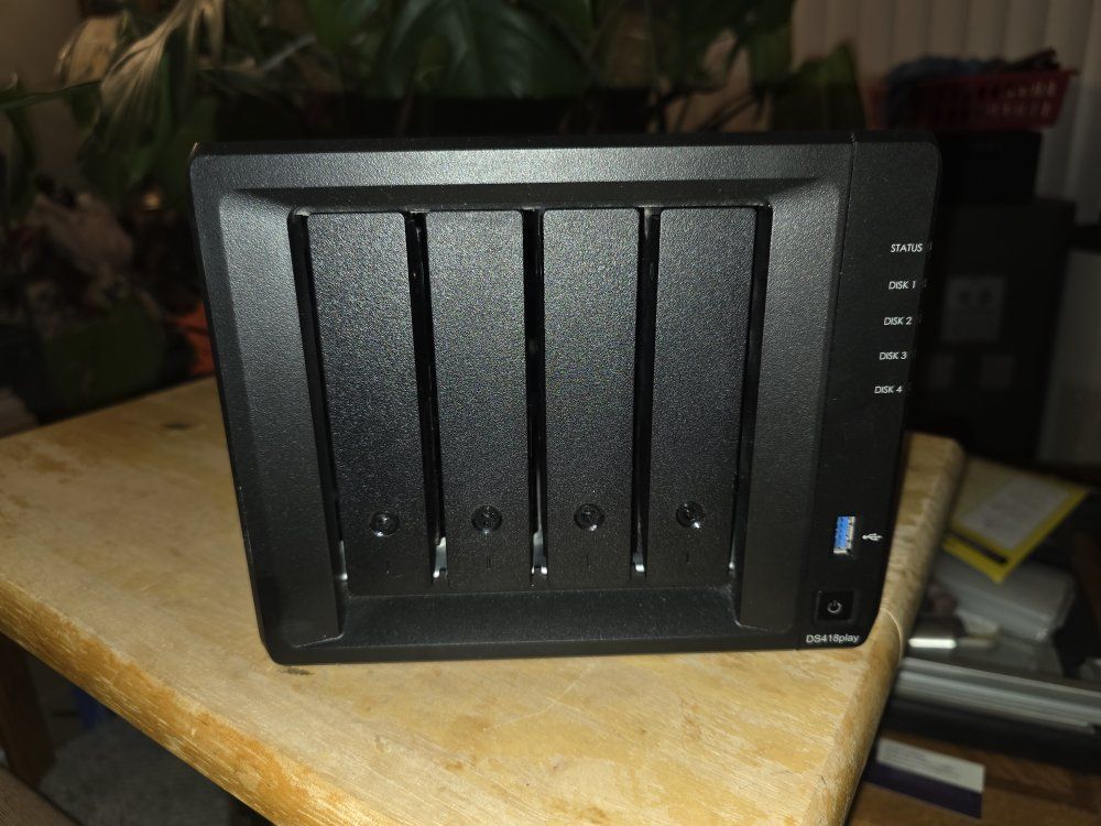syncology 4 bay disk station