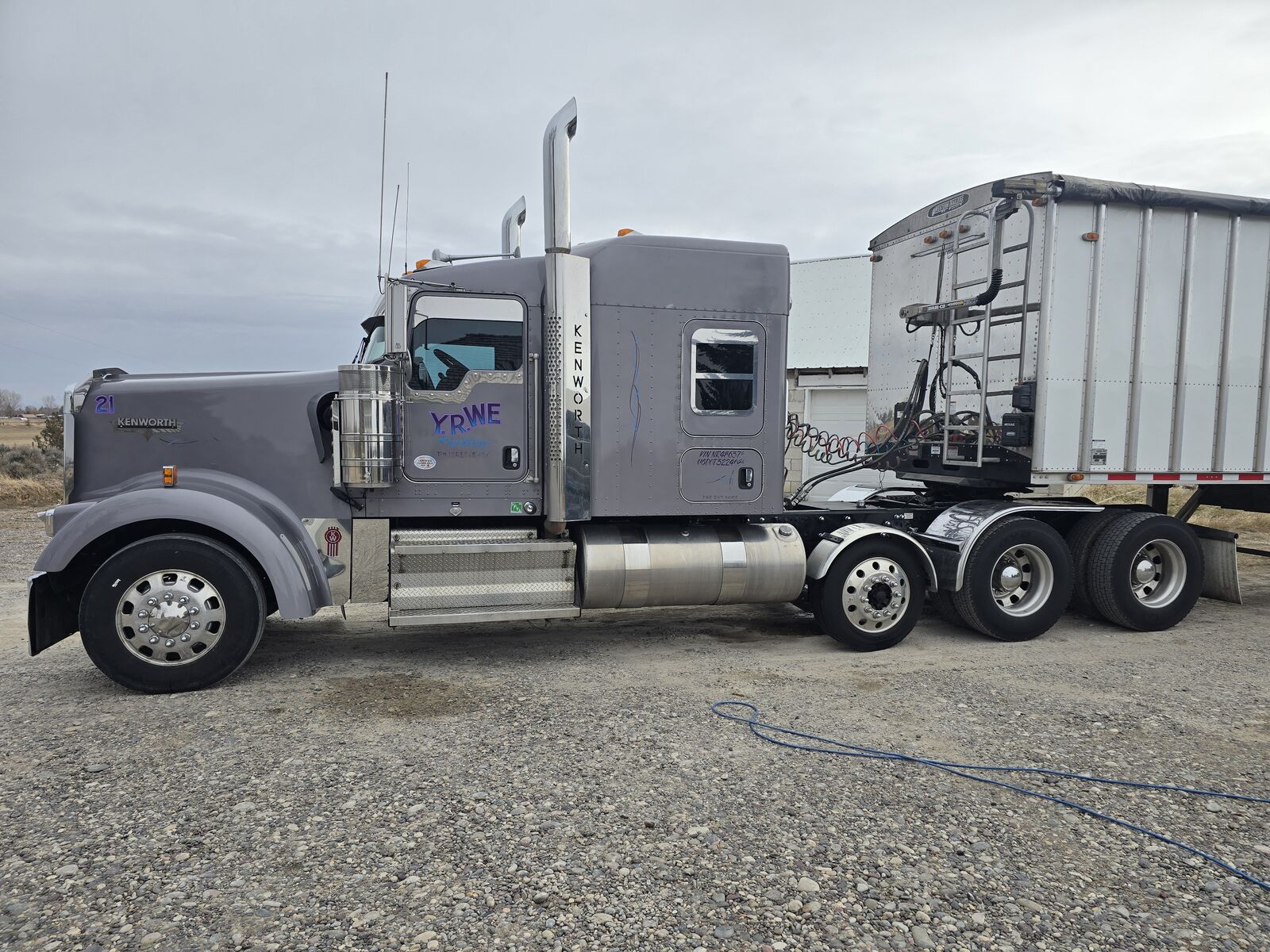 2022 Kenworth W900 Flat top for sale