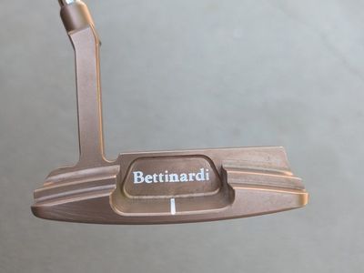Bettinardi Queen B #15 with Matching Headcover & Bettinardi Grip