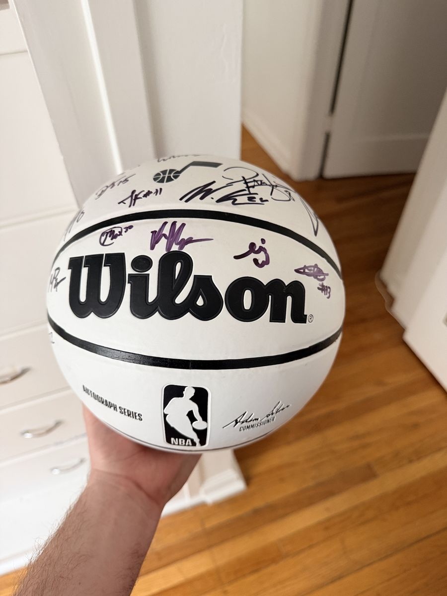 Wilson Autograph Series Basketball - Utah Jazz Team Signed basketball