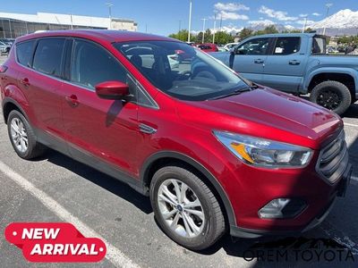 2019 FORD ESCAPE SE