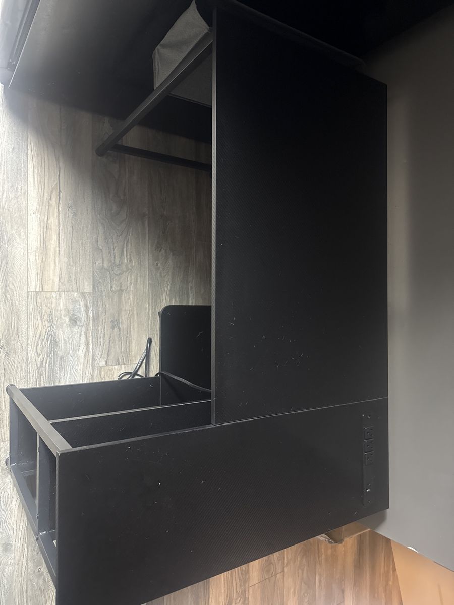 Main image 2