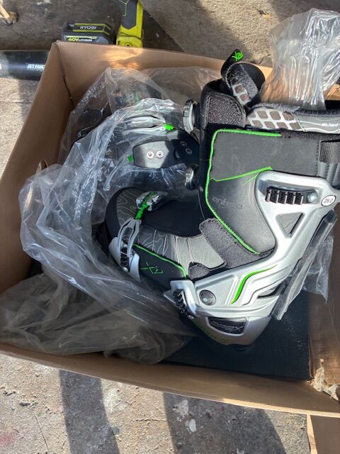 New in box ski boots
