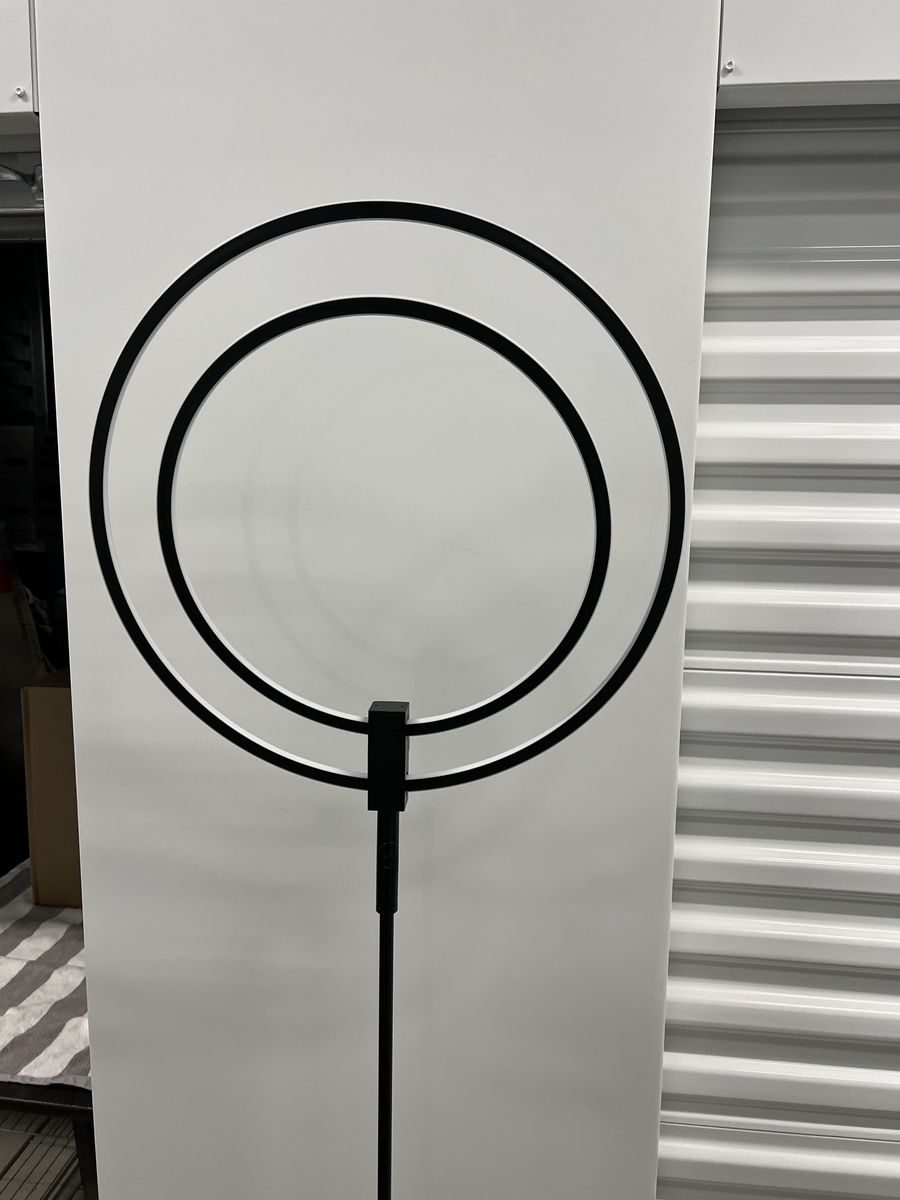 Main image 3