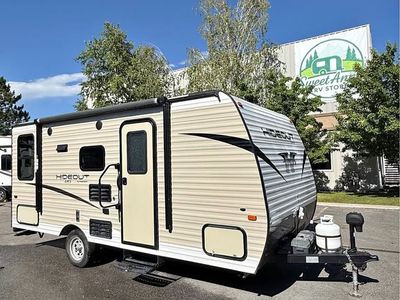 2019 Keystone hideout 177lhs couples coach travel trailer