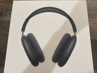 AirPod max midnight used only twice!!