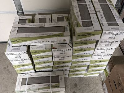 TrafficMaster Wood-Look Tile 400 Sq Ft Glenwood Fog