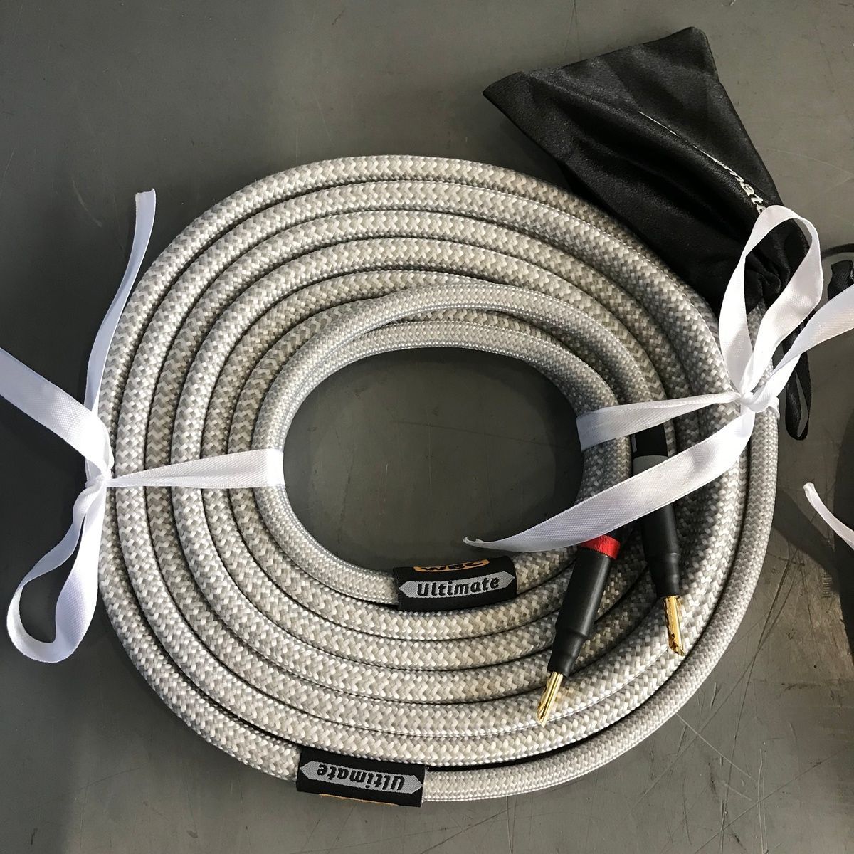 World's Best Cables Ultimate 8 AWG Audiophile HiFi Speaker Cable Pair – 5FT (New Open Box)