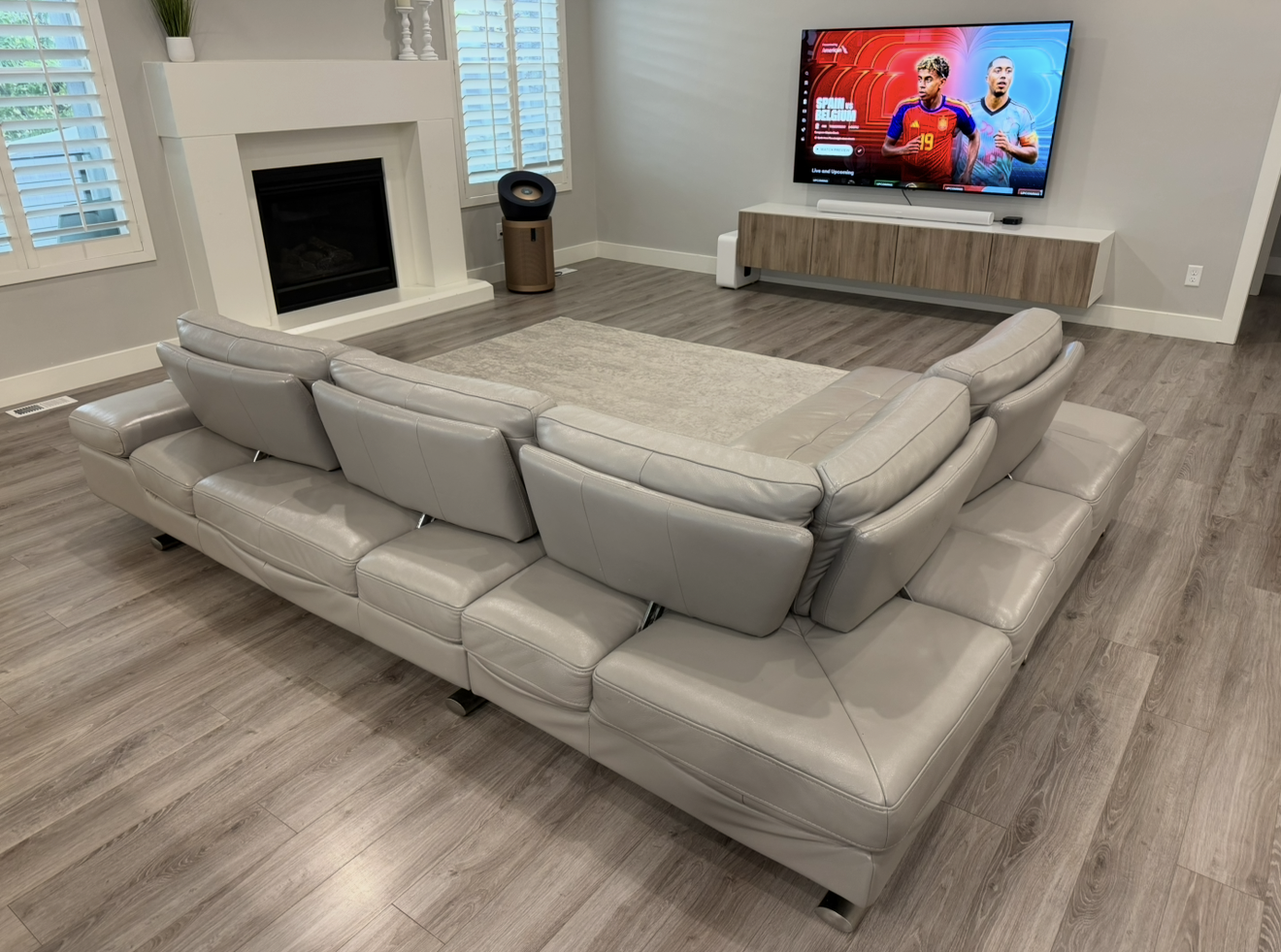 LEATHER MODERN SECTIONAL, $5K NEW!