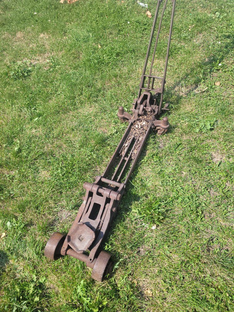 Antique Walker C94 Mechanical Floor Jack