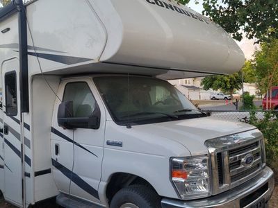 Ford 2022 Conquest Gulfstream RV only 4,040 miles!