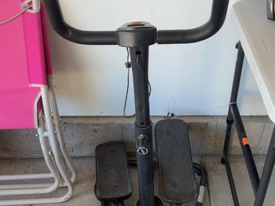 Stair Stepper with Handlebar and Digital Monitor