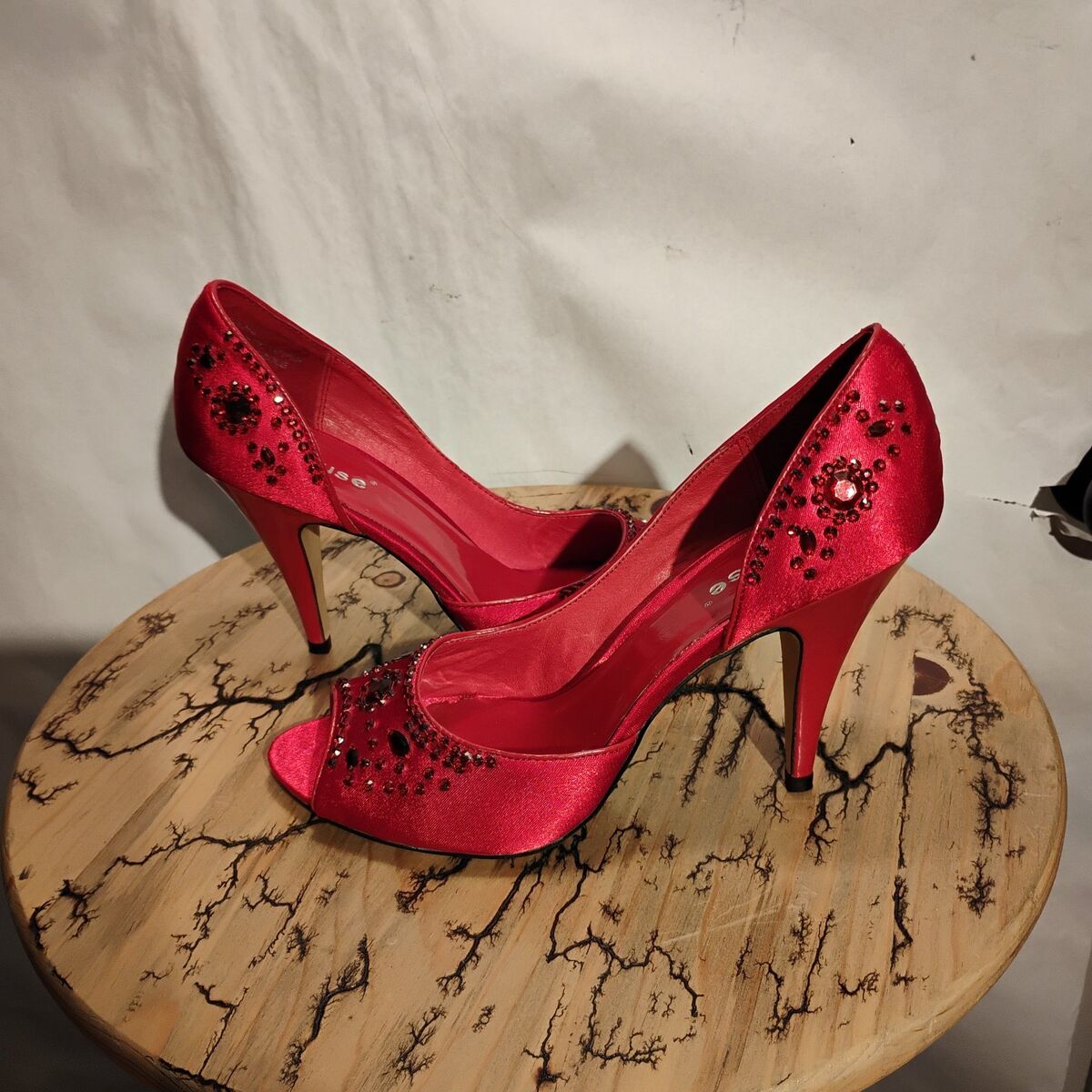 Beautiful Ruby Red Open Toe Women's Pumps Size 9,