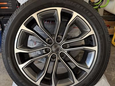 22” Grand Wagoneer Wheels with Michellin tires