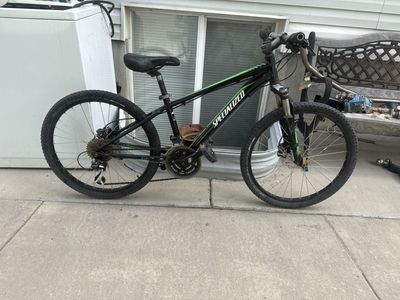 Specialized Hardrock 24 Disc mountain bike