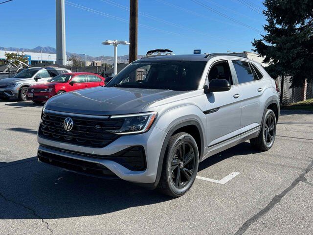 2026 Volkswagen Atlas Cross Sport SEL R-Line Black 4Motion