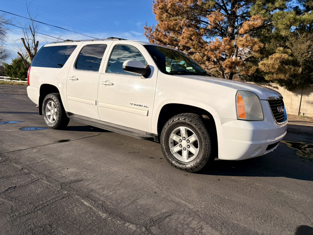 2012 GMC YUKON SLE