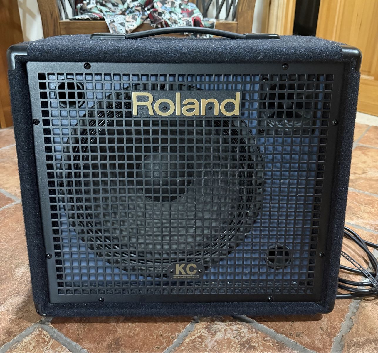 Roland KC-150 4-Channel Mixing Keyboard Amplifier
