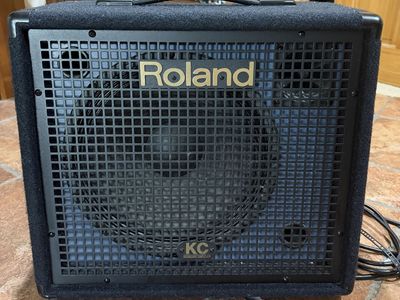 Roland KC-150 4-Channel Mixing Keyboard Amplifier