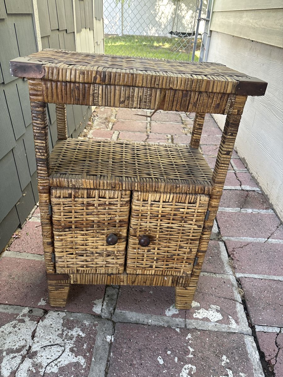 Vintage Wicker Rattan Nightstand Small Storage Cabinet with Open Shelf and Doors
