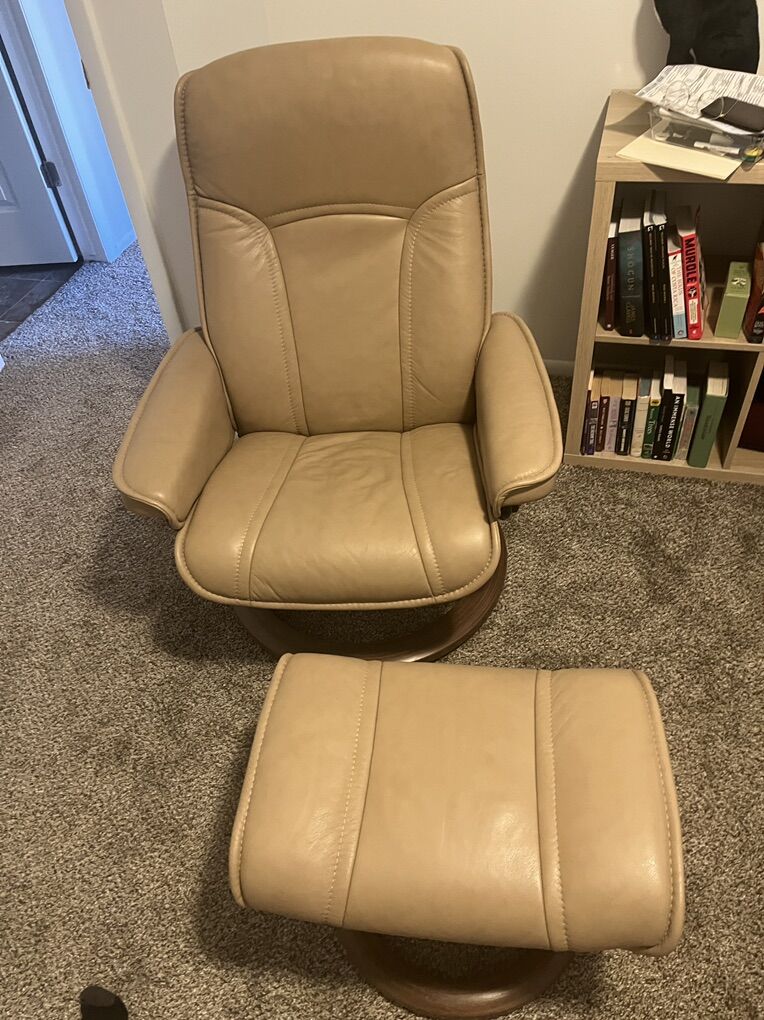 Ekornes Stressless Senator Large Recliner