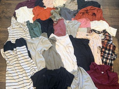 Maternity Clothing Lot: Dresses, Jeans, Shorts, and Tops - Various Brands, Sizes L-XL