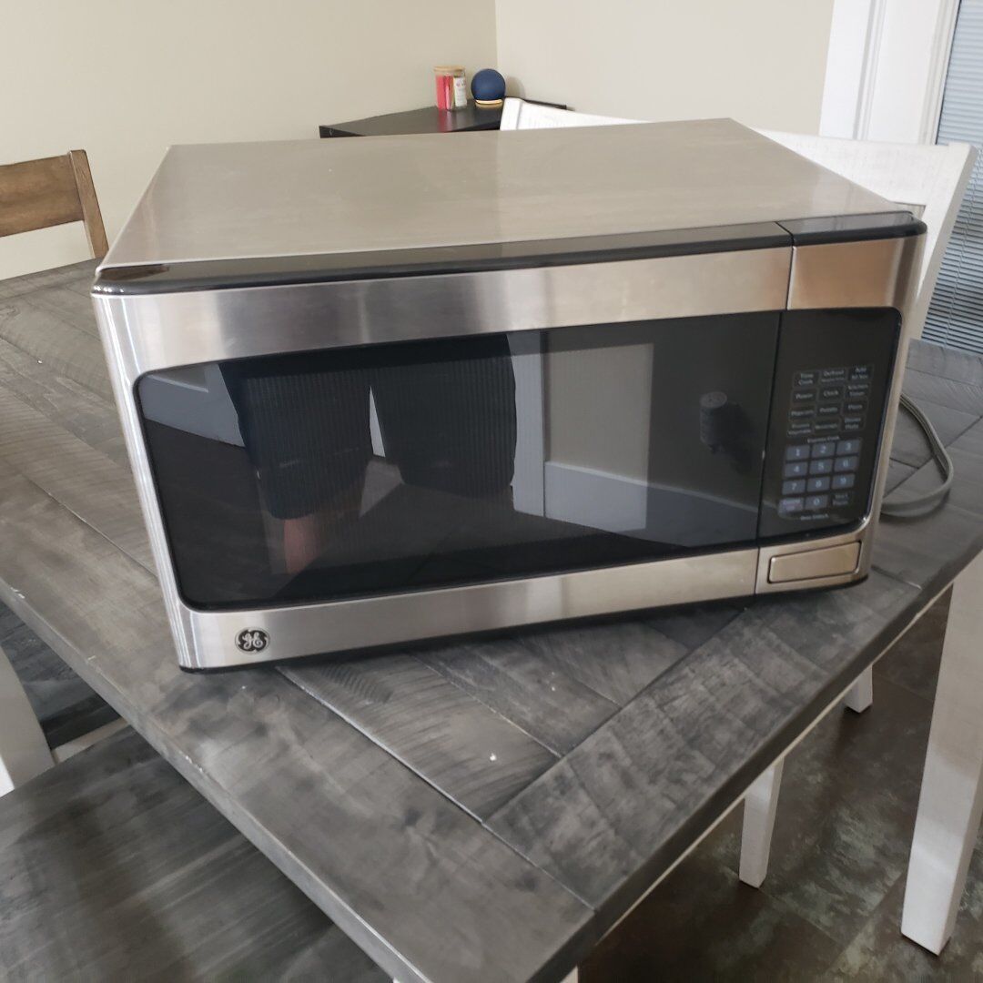 Large GE Microwave