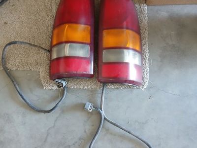 GMT 800 taillights