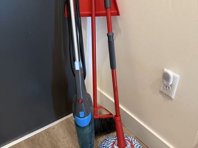 All for just 20.00 Toaster and Bissell Stick Vacuum Cleaning Bundle / Mop / Broom / Dustpan/ New Can-opener.Plates/ Mugs