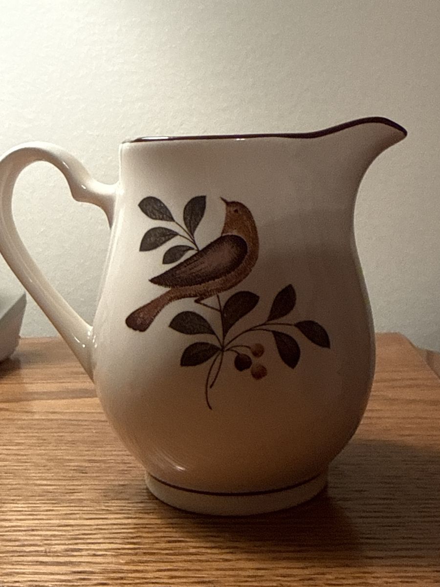 Keltcraft by Noritake "New Hope" 9134 Bird & Berries Creamer/Pitcher, Made in Ireland