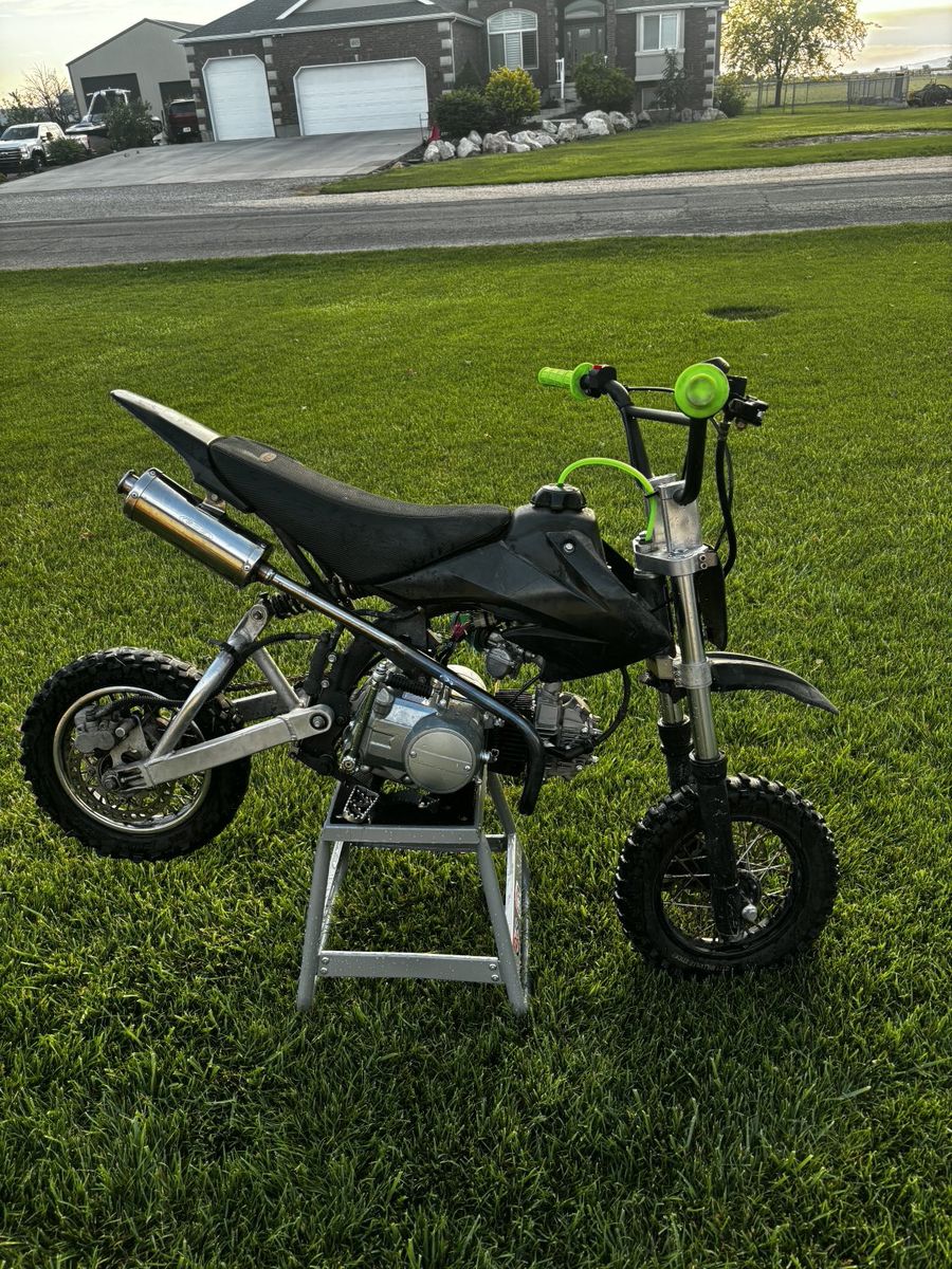 2004 SDG 125cc mini bike